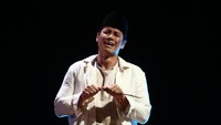 Ini adalah pertunjukan perdana Chicco Jerikho yang diajak khusus oleh produser Titimangsa Foundation Happy Salma.  Foto: Titimangsa Foundation