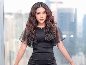 Chintya Ramlan Ziarah ke Makam Vanessa Angel, Kenang Momen Sering Curhat