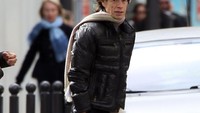 Mungkin hanya segelintir orang di dunia ini yang tidak tahu pentolan dari band legendaris the Rolling Stones. Pria dengan nama lengkap Sir Michael Philip Jagger ini memiliki 8 orang anak. Baginya anak-anak merupakan segalanya. Dia lebih memilih menghabiskan waktu bersama keluarganya ketimbang hidup menghamburkan harta. (East News)