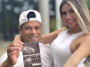 Kabar Terbaru Hulk yang Nikahi Keponakan Mantan Istri, Akan Punya Bayi Lagi