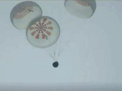 Detik-detik 4 Astronaut Amatir SpaceX Selamat Balik ke Bumi