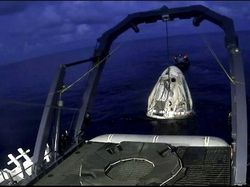 Detik-detik 4 Astronaut Amatir SpaceX Selamat Balik ke Bumi