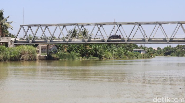Jembatan Muara Gembong atau Jembatan Jokowi di Kabupaten Bekasi.