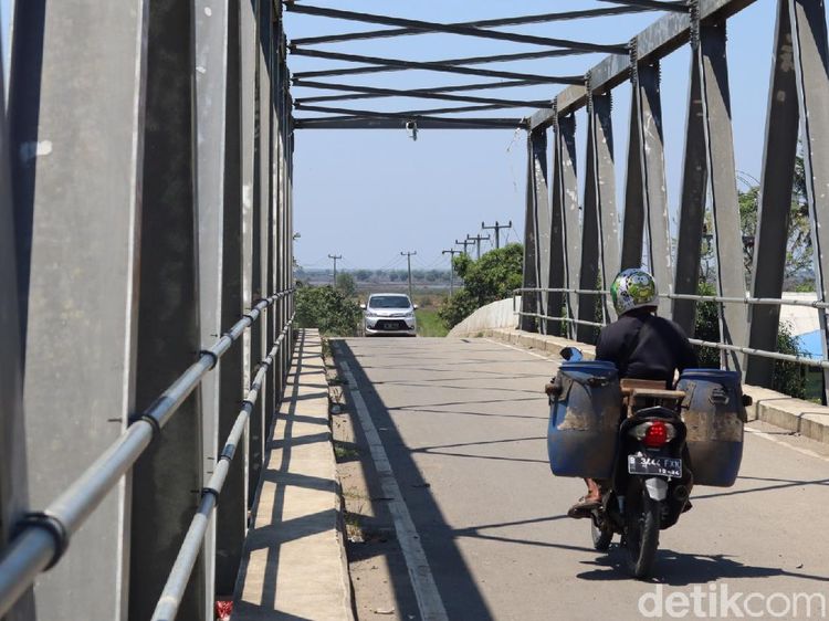 Potret Jembatan Jokowi di Ujung Utara Bekasi