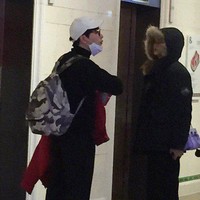 Hubungan Lee Dong Hwi dan Jung Ho Yeon terekspos oleh Dispatch pada tahun 2016. Saat itu, Jung Ho Yeon dikenal sebagai model, belum terjun ke dunia akting. Foto: dok. Dispatch