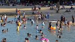 Kembali Dibuka, Objek Wisata di Bali hingga Batam Kebanjiran Pelancong