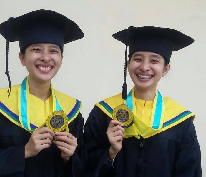 Lulusan Farmasi Unair