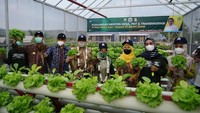 Menteri Desa, Pembangunan Daerah Tertinggal, dan Transmigrasi, Abdul Halim Iskandar mengunjungi Education Park (Edupark) Semen Gresik di Desa Kajar, Rembang pada Jumat (17/9/2021) lalu. Diketahui, Edupark milik anak usaha dari PT Semen Indonesia (Persero) Tbk (SIG) ini dikelola oleh Badan Usaha Milik Desa (BUMDes) Mbangun Deso, Desa Kajar, Kabupaten Rembang.