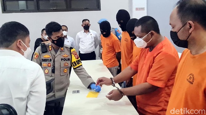 Pencuri di Sukabumi bobol motor hanya 10 detik
