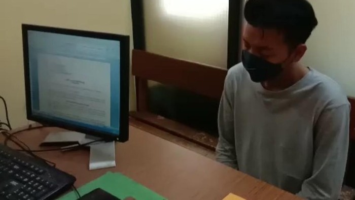 Polisi gadungan di Cianjur ditangkap.