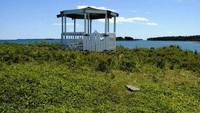 4. Pulau Chandler, ASSumber: Maine-islandPulau Chandler adalah pulau seluas 1 hektar dengan pemandangan Maine yang indah. Pulau ini dibanderol hanya US$ 39.999. Ada kabin kecil di pulau itu dan Anda juga bisa membangun rumah sendiri di sana. Satu-satunya yang menjadi masalah dari pulau ini adalah air pasang. Ketika air pasang datang setengah dari pulau ini terendam air.