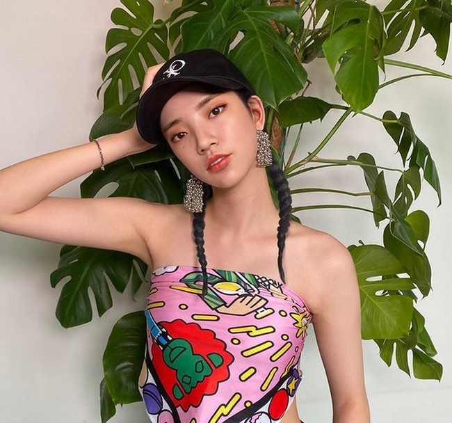 Inilah penampilan fashionable Rozy. Tak heran jika, platformnya bisa begitu populer kini ia memiliki lebih dari 88 ribu followers. Foto: dok. Instagram/@rozy.gram