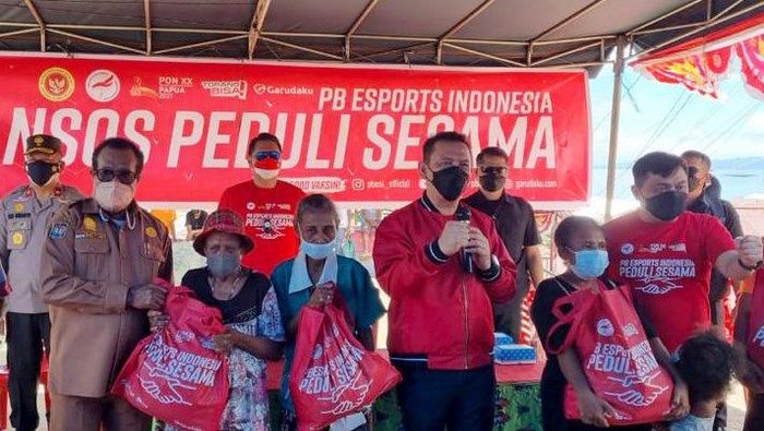 Program serbuan vaksinasi terus digenjot hingga ke tanah Papua. Hal itu dilakukan guna mengejar herd immunity.