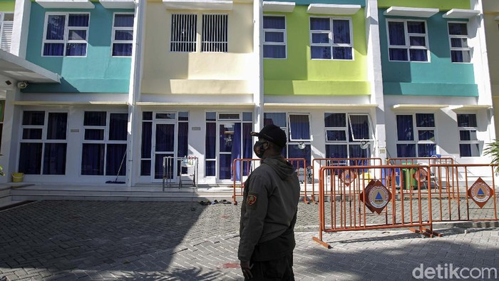 Shelter COVID-19 di Tegalrejo Tinggal Diisi 6 Pasien Shelter penanganan Covid-19 di Rusunawa Bener, Tegalrejo, Kota Yogyakarta, Yogyakarta, sempat terisi hingga 60 pasien. Kini jumlah pasien yang dirawat tinggal 6 orang.