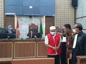 Kasus Hoax Babi Ngepet, Adam Ibrahim Dituntut 3 Tahun Bui
