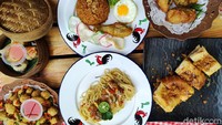 Selain menjual suasana, di sini juga ada makanan dan minuman enak. Asyik sekali bisa makan sambil menghirup udara segar dan berselonjor kaki. Baca artikel detikfood, Taman Piknik : Asyiknya Makan Sambil Piknik di Bawah Pesawat Tempur selengkapnya https://food.detik.com/resto-dan-kafe/d-5732073/taman-piknik--asyiknya-makan-sambil-piknik-di-bawah-pesawat-tempur.Download Apps Detikcom Sekarang https://apps.detik.com/detik/Selain menjual suasana, di sini juga ada makanan dan minuman enak. Asyik sekali bisa makan sambil menghirup udara segar dan berselonjor kaki. Foto: detikFood/Devi S. Lestari