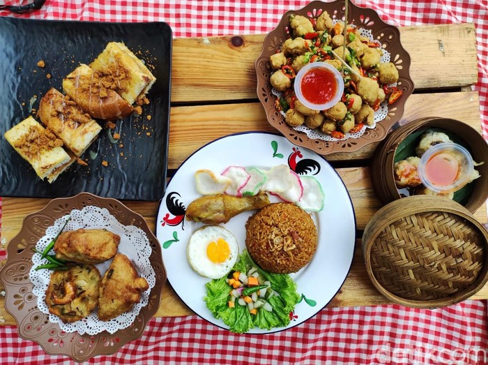 Taman Piknik : Asyiknya Makan Sambil Piknik di Bawah Pesawat Tempur