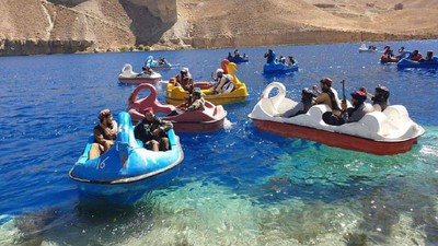 Danau Cantik Afghanistan Tempat Tentara Taliban Main Bebek-bebekan
