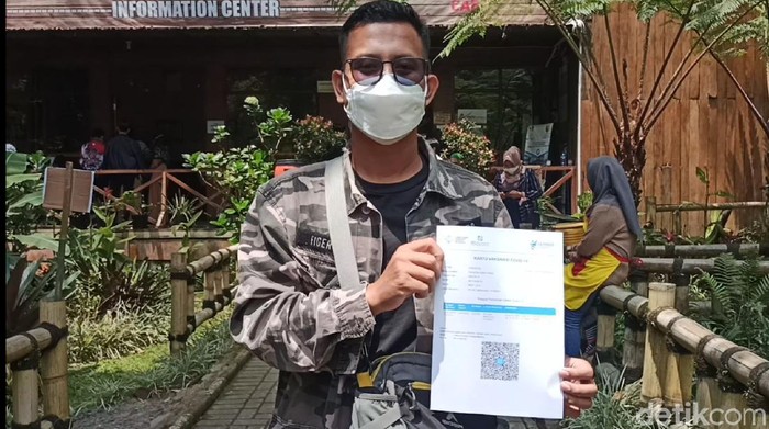 Vaksinasi asyik di Kawah Putih Ciwidey
