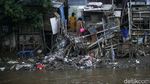 Menyapa Warga Bantaran Ciliwung yang Bakal Direlokasi ke Pasar Rumput