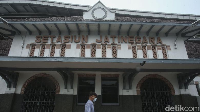 Wisata Sejarah Stasiun Jatinegara Wisata Sejarah Stasiun Jatinegara
