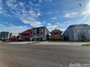 Bagaimana 6 Tempat Ibadah di Surabaya Ini Berdampingan, Begini Ceritanya