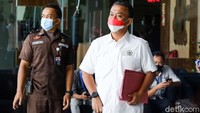 Ketua DPRD DKI Jakarta Prasetio Edi Marsudi lebih dulu meninggalkan KPK setelah diperiksa sebagai saksi pada kasus yang sama.