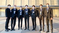 BTS memberikan pidato secara bergantian untuk para generasi muda. Foto: (dok. Big Hit Music)