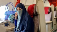 Meskipun dihujani oleh hujatan, namun Five Vi tetap berpikir positif. Foto: dok ist