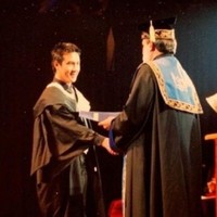 Kalau yang satu ini pasti tahu dong siapa? Wajah Daniel Mananta saat berkuliah hingga saat ini terlihat tidak jauh berbeda. Ini adalah foto Daniel Mananta saat lulus dari Edith Cowan University Australia. Foto: Instagram