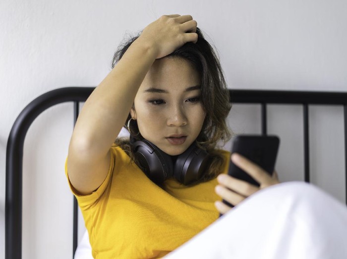 Foto ilustrasi wanita yang mengalami ghosting.