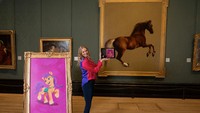 Ilustrasi asli My Little Pony bisa dilihat dari akhir September hingga 1 November 2021.  Foto: Getty Images for My Little Pony/John Phillips