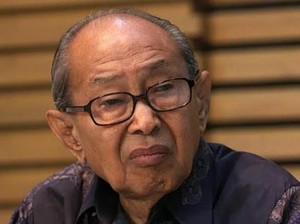 Karier JE Sahetapy di Unair, Mulai Asdos hingga Jadi Guru Besar