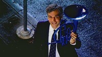 Josh Radnor menyimpan blue french horn di serial How I Met Your Mother. Foto: How I Met Your Mother