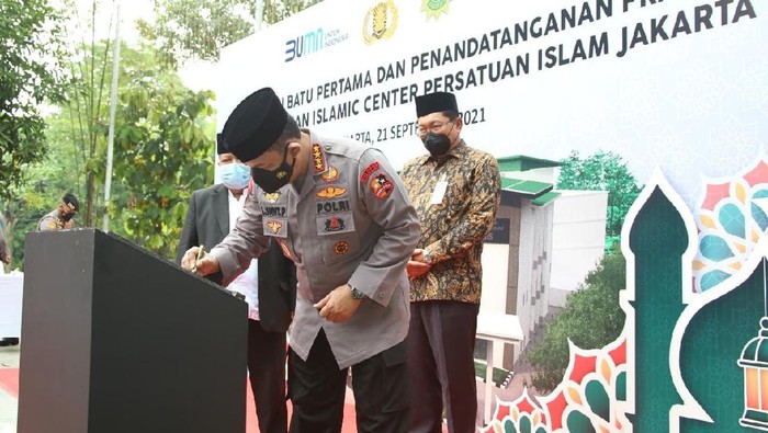Kapolri Hadiri Peletakan Batu Pertama Islamic Center PERSIS