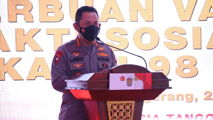 Kapolri Jenderal Listyo Sigit Prabowo di acara serbuan vaksinasi Paguyuban Alumni AKABRI 1998