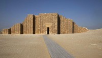 Menurut UNESCO, Piramida Langkah adalah piramida tertua yang diketahui menjadi salah satu contoh pertama arsitektur monumental dari dunia kuno.  