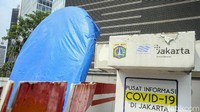 Namun hingga kini pembangunan tugu tersebut tak kunjung rampung dan mangkrak berbulan-bulan.