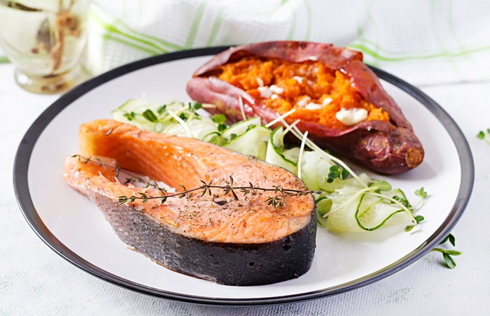 Perbedaaan antara karbohidrat dan protein Perbedaaan antara karbohidrat dan protein
