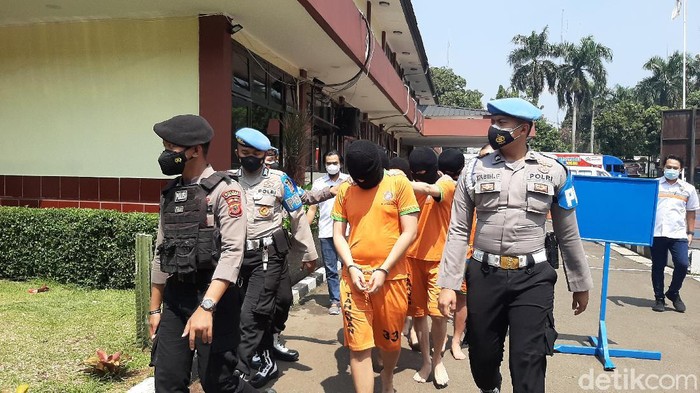 Polisi Bongkar Pabrik Tembakau Sintetis di Tangerang-Jakarta