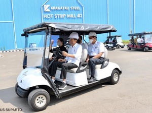 Jokowi Sopiri Puan di Peresmian Pabrik Industri Baja Krakatau Steel