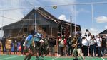 Sandi Jadi Menteri Pertama yang Kunjungi Kampung Yoboi Papua