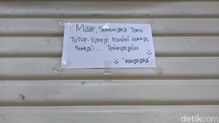 Sepinya ITC Kuningan Dihantam Pandemi Pandemi yang masih bergulir masih terus berdampak pada dunia usaha. Seperti pengusaha di ITC Kuningan, Jakarta Selatan, mereka ramai-ramai tutup kiosnya karena tak mampu lagi mempertahankan usahanya.