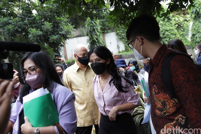 Tyna Kanna mirdad sidang cerai