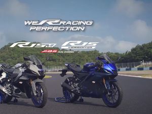 Kental Aura Moge! Yamaha R15 V4 Meluncur di Indonesia, Harga Mulai Rp 38,9 Juta