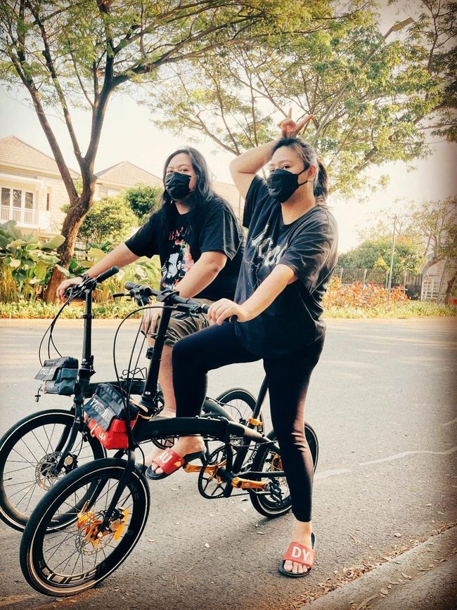 Karena program penurunan berat badannya ini Audy harus mengonsumsi real food tanpa bahan pengawet. Ia pun cukup sering menunjukkan makanan-makanan sehatnya di Insta Story kepada para follower. Foto: Instagram @audyitem