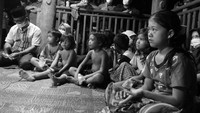 Nadiem melakukan blusukan ke Pusat Kegiatan Belajar Mengajar (PKBM) Bunga Kembang, Kabupaten Sarolangun, Provinsi Jambi, Selasa (21/9/2021) Foto: Dok. Kemendikbudristek