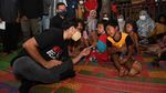 7 Gaya Nadiem Blusukan dan Menginap di Dalam Hutan Jambi