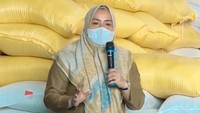 Dari informasi yang didapat detikcom, kasus itu terkait dana Rehabilitasi dan Rekonstruksi pascabencana dari BNPB. Diketahui baru beberapa hari yang lalu Bupati Koltim mendapatkan bantuan dana itu dari BNPB. (YouTube Diskominfo Koltim)