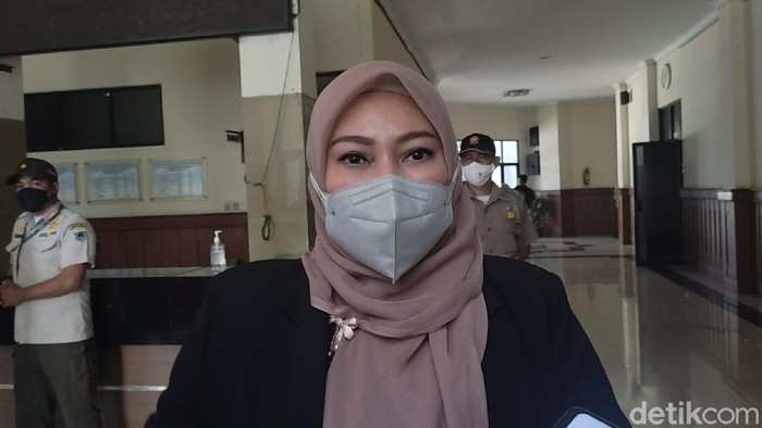 Bupati Pandeglang minta pria ngaku raja diproses hukum